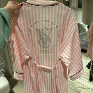 The Victoria’s Secret Fashion Show 2024 Robe limited edition